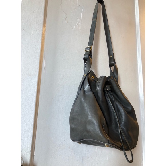 💥💥 SALE Anthropologie leather bucket bag - Picture 3 of 6